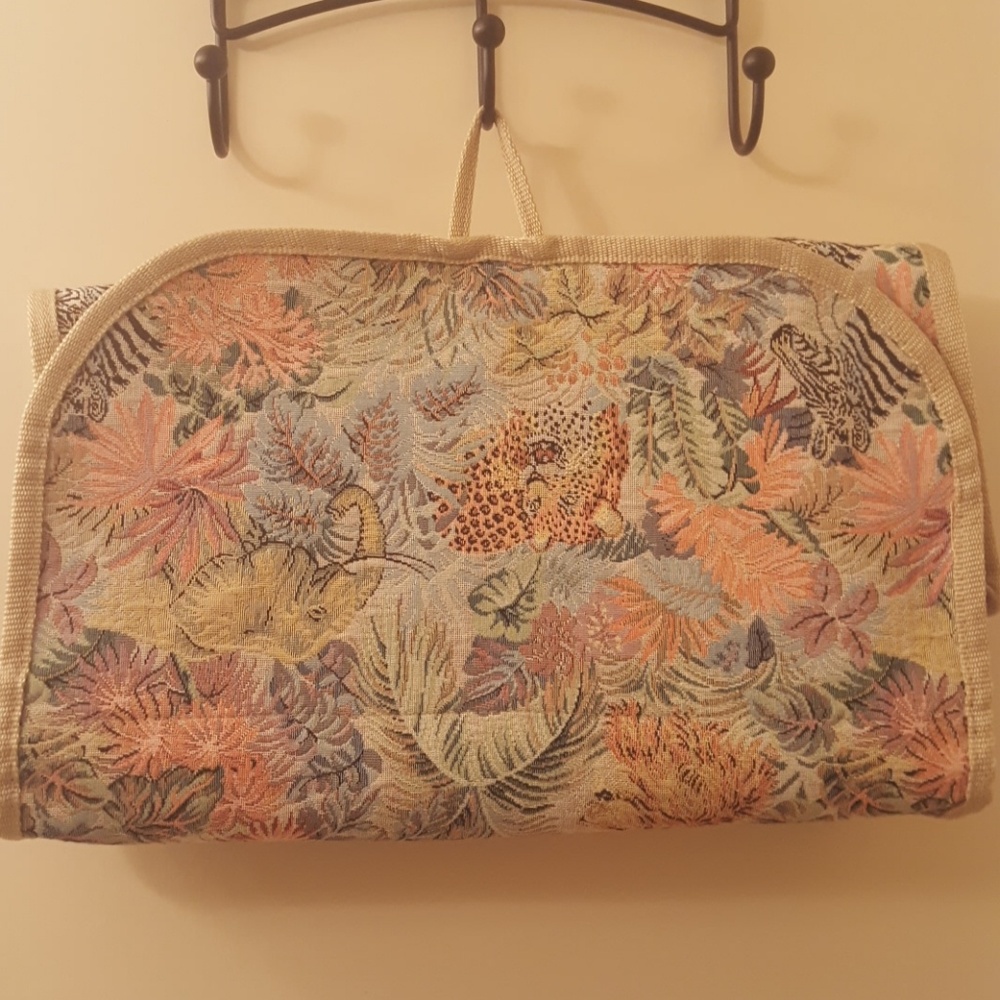 Travel Organizer.